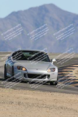 media/Oct-24-2025-Doghouse Garage (Fri) [[783d2ff07a]]/3-Intermediate/Session 3 (Turn 12)/